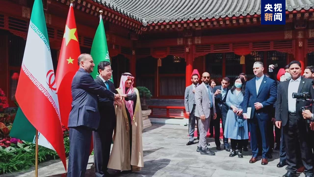 在中国斡旋下沙特和伊朗外长在北京首次会晤