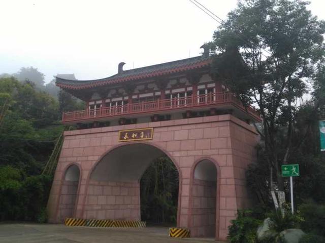 长松寺，安眠着一位阜阳人