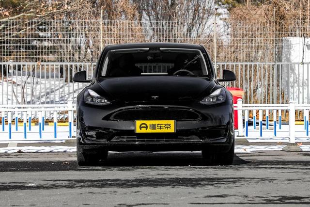 实力碾压还是过度吹捧，实拍解析Model Y ！