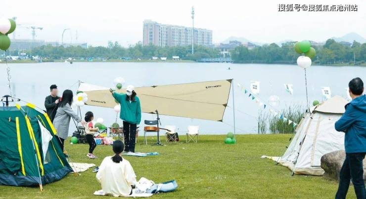 宁波轨交万科湛蓝晓月售楼处电话400-100-1299转1111售楼处地址-户型-配套详情