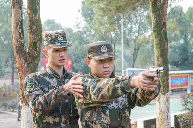 这份“政能量”套餐掀起了训练热潮——武警南平支队加强思想引领激发官兵训练动力