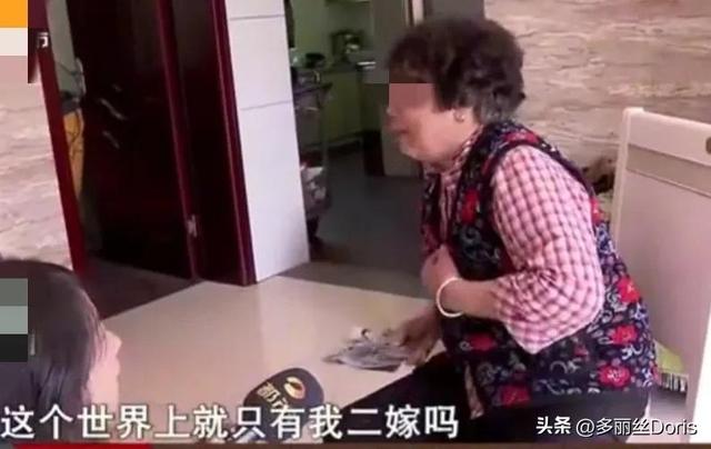 儿子新婚之夜，母亲非要住婚房，被赶出家门14年，邻居：母亲不对