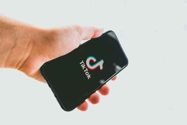 美国为什么要执意封杀国际版抖音TikTok？其玄机是什么呢？