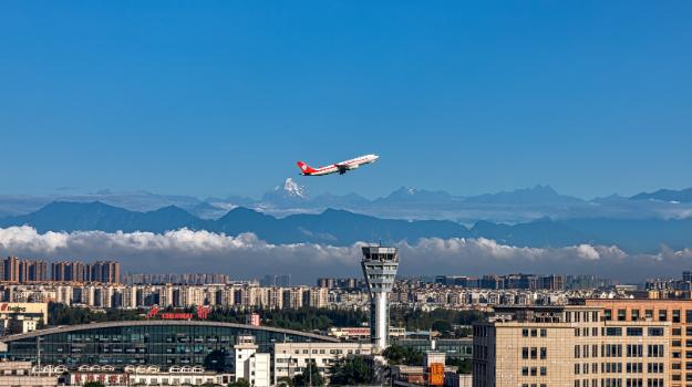 “两场一体”下，成都双流能否再度“冲上云霄”