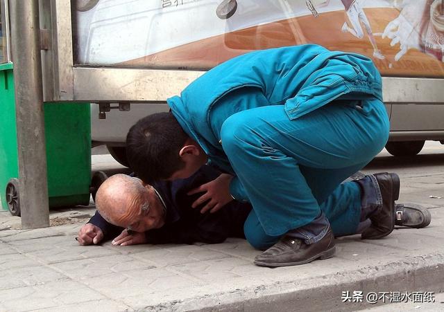 70岁老汉观看色情录像兴奋猝死：一场关于生死、责任和法律的辩论