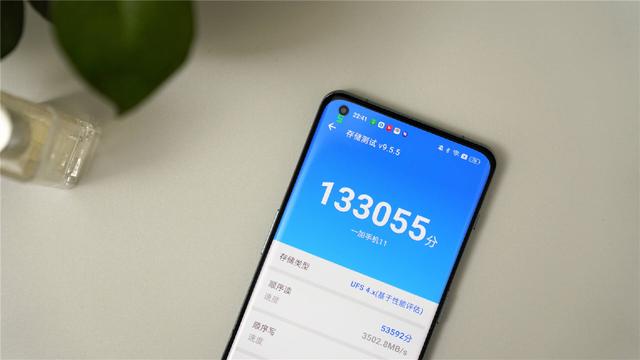 一加11手机一周深度体验分享：聊聊那些觉得好的和不好的地方