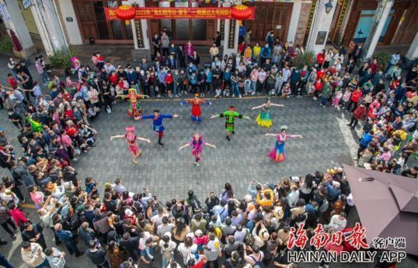 海南春节旅游业火热开场！全省4A级以上景区接待游客同比增长一倍