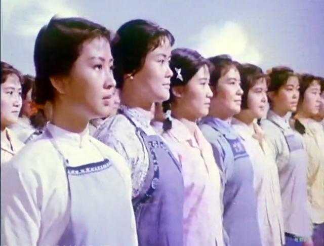 1972年，《海霞》剧组“选美”记，李秀明被看好，演技最棒却是她