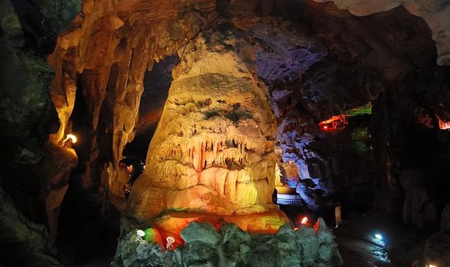 广德太极洞黄山归来不看岳，太极游后不览洞历史悠久的旅游胜地