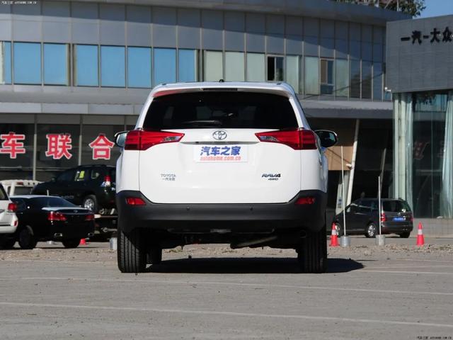 二手车｜RAV4荣放：10万出头的丰田SUV，空间大+保值+抗造