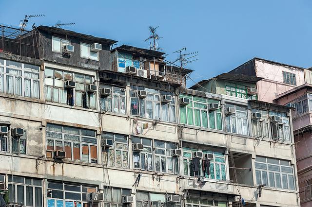 不可容忍！香港公屋管理混乱，66万人轮候多年，竟有空置房无人住