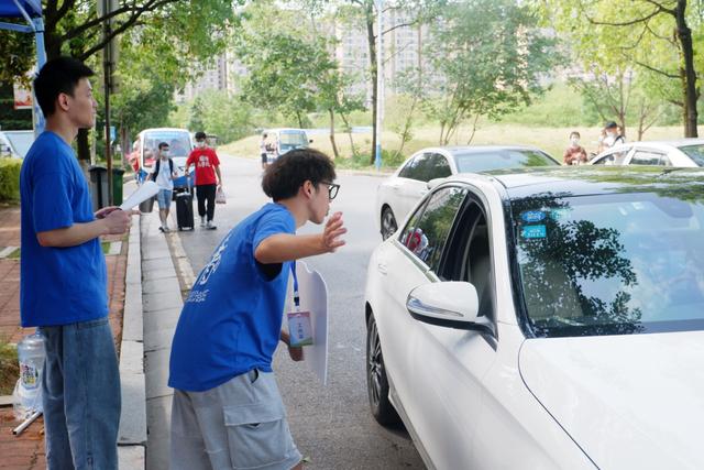 8元惠生餐，开盲盒…长沙理工大学花式宠“新”