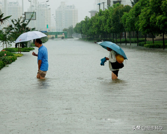 为什么有时候雨越大越要人工增雨，专家：不增雨后果可能更严重