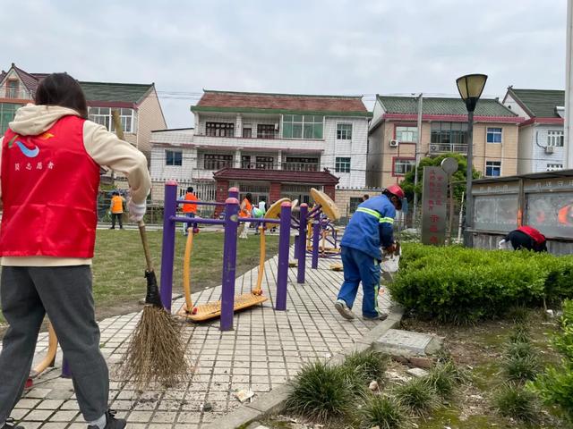 金山干部群众走上街头，一起干这件“大事”