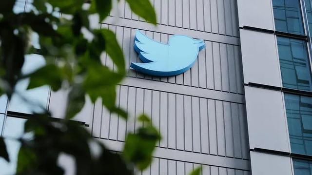 马斯克收购 Twitter 后，几十万用户「逃向」这个小众社交平台