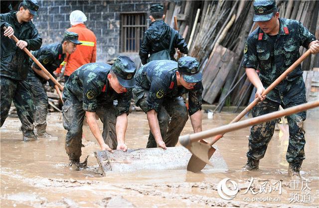 重庆江津发生山体滑坡 致一处房屋倒塌一人被埋