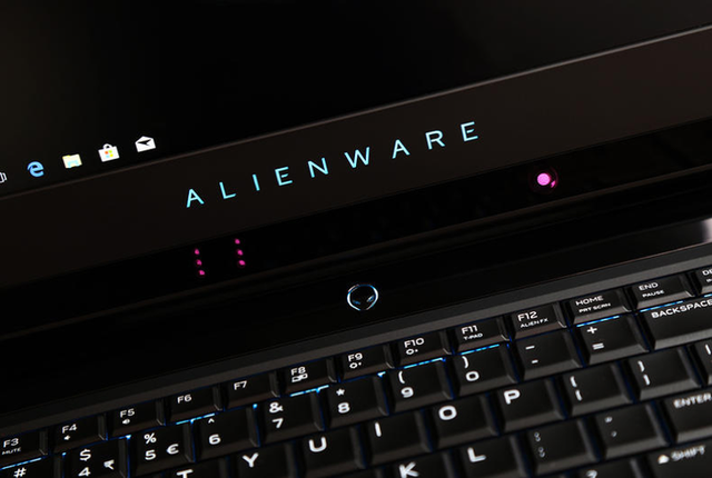 领略至新游戏装备、尊享高端游戏体验，尽在Alienware外星人