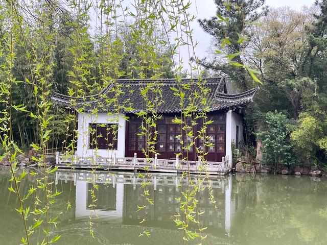 大明寺里 独爱西园