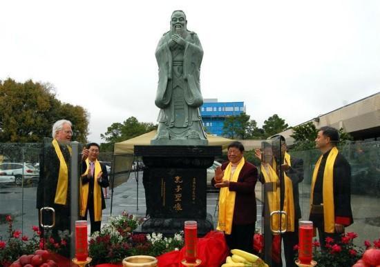 华人劳工丁龙，美国哥大寻找了他100年，他让美国人爱上了孔子