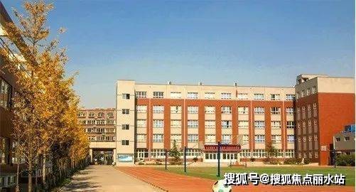 广州【中国铁建西派云峰】售楼处电话24小时电话解析项目在售面积价格详情