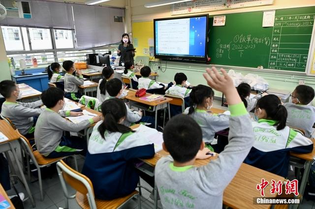 【图片故事】深港跨境小学生重返香港校园就读记