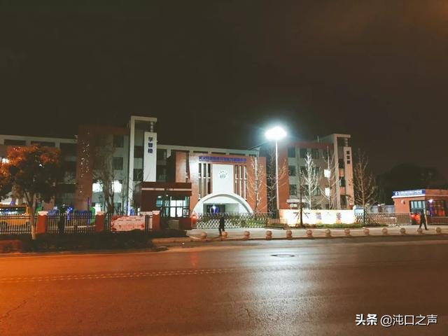 逛了一趟沌口的万家湖路，教育配套越来越好