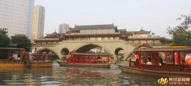 水岸狂欢 喜迎大运！成都唐代“大游江”盛景重现锦江