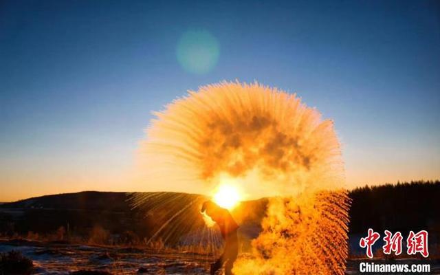 内蒙古开启为期4个月的冰雪旅游季 121项冬季旅游活动精彩亮相