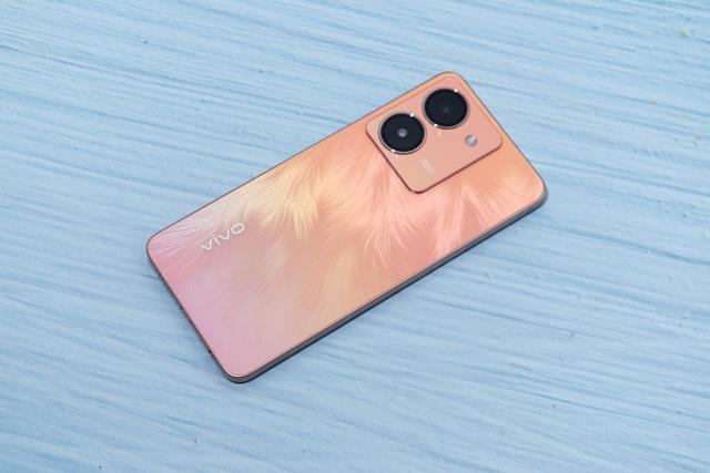 vivo Y78评测：超长续航高颜值千元新品，支持200%澎湃音量