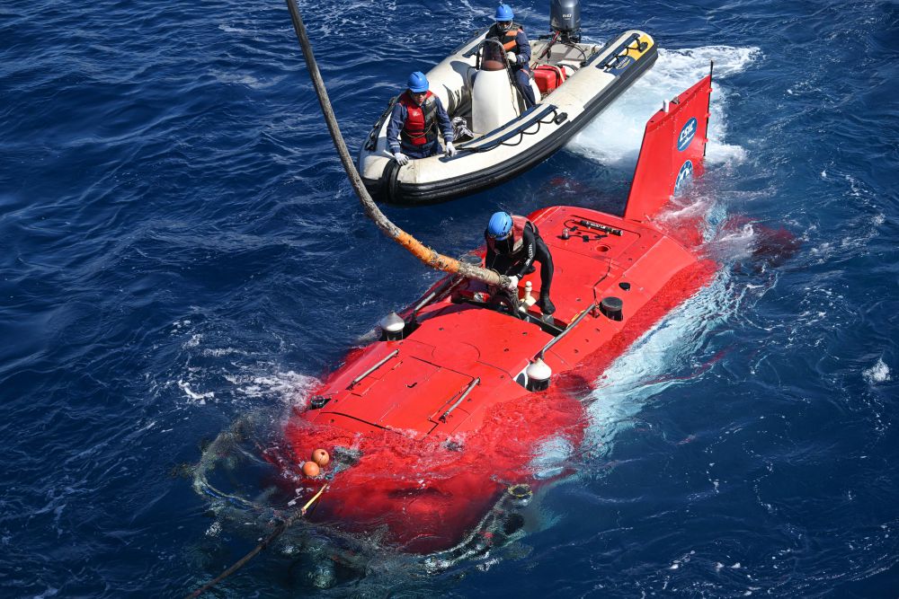 相约千米深蓝 探秘海丝遗珍——南海西北陆坡一号、二号沉船第一阶段考古调查纪实