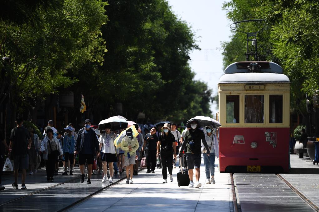 北京市文旅局：高温条件下旅游从业人员减少户外连续工作时间