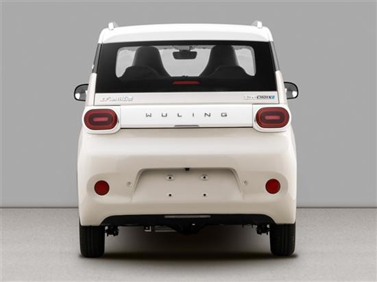 全新宏光MINI EV现身：车身加长 动力大增