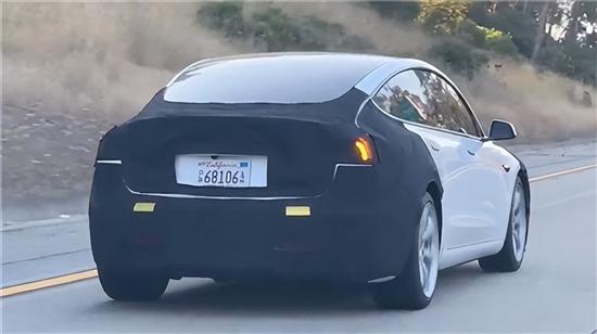 全面升级 全新特斯拉Model 3亮相北美街头