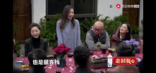 烤串居然还能当“红娘”，姑娘吃了顿烤串竟然脱单了！还结识明星