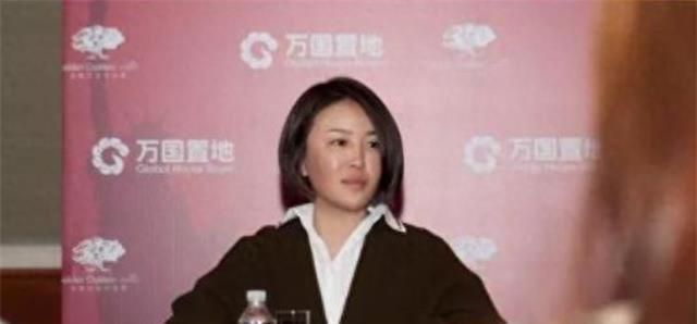 美女总裁史锐雪：偷了几亿逃到美国，被FBI抓捕入狱20年