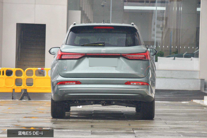 大7座的新能源SUV，蓝电E5综合优惠至高3万5，启辰大V DD-i怎么比？