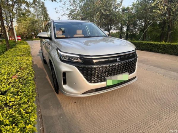 蓝电E5有多好！油耗省；续航长，9.98万就能入手的中型插混SUV