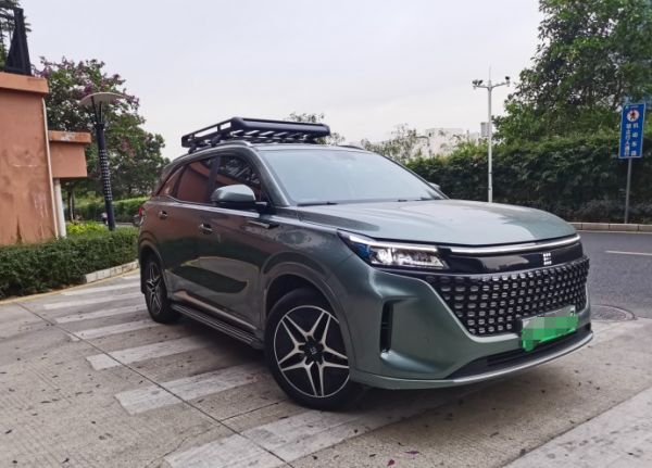 9.98万拿下中型插混SUV，日常通勤超能省？看看车主们咋说