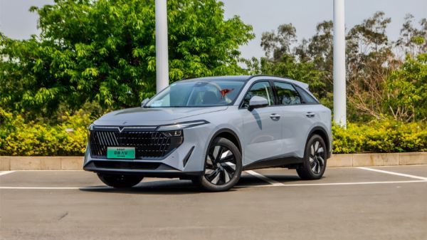 购车指南：10万元预算买插混SUV，蓝电E5和启辰大V DD-i谁更适合？