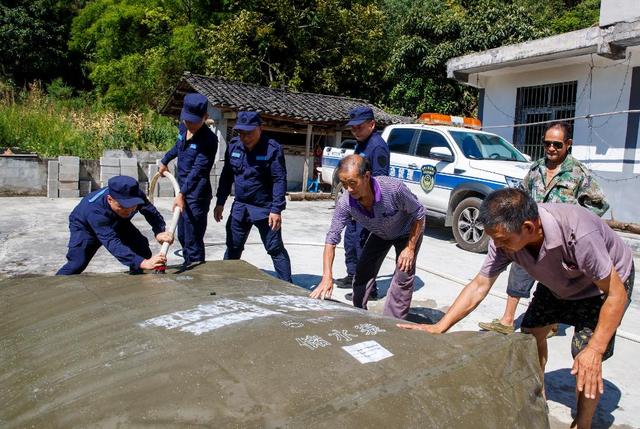 新华全媒+丨努力保障农民生产生活用水——重庆引水抗旱一线见闻